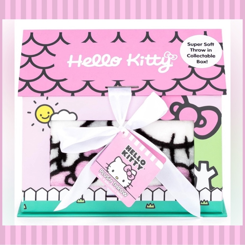 🎀2024 Hello Kitty® by Sanrio® Gray, Pink, & White Soft Plush Throw/Blanket🎀